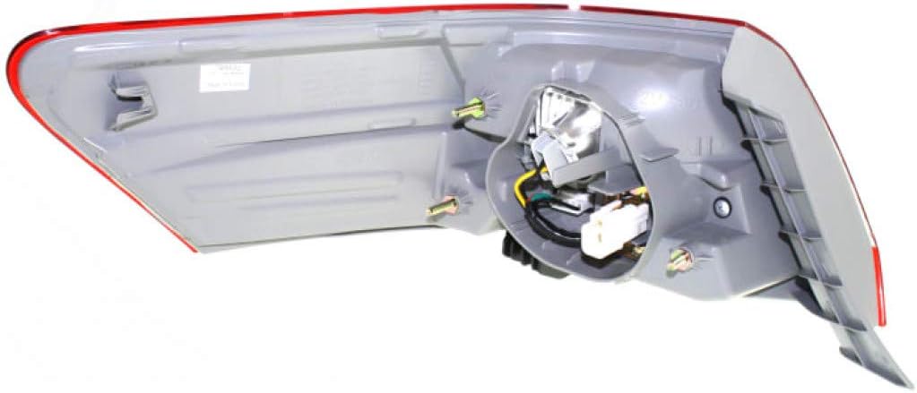 Toyota Camry Tail Light Assembly Pair V2335