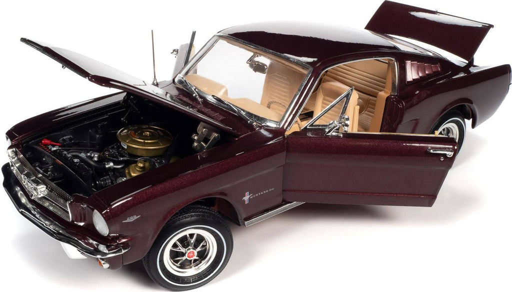 1:18 Scale 1965 Ford Mustang 2+2 Diecast Model H8321