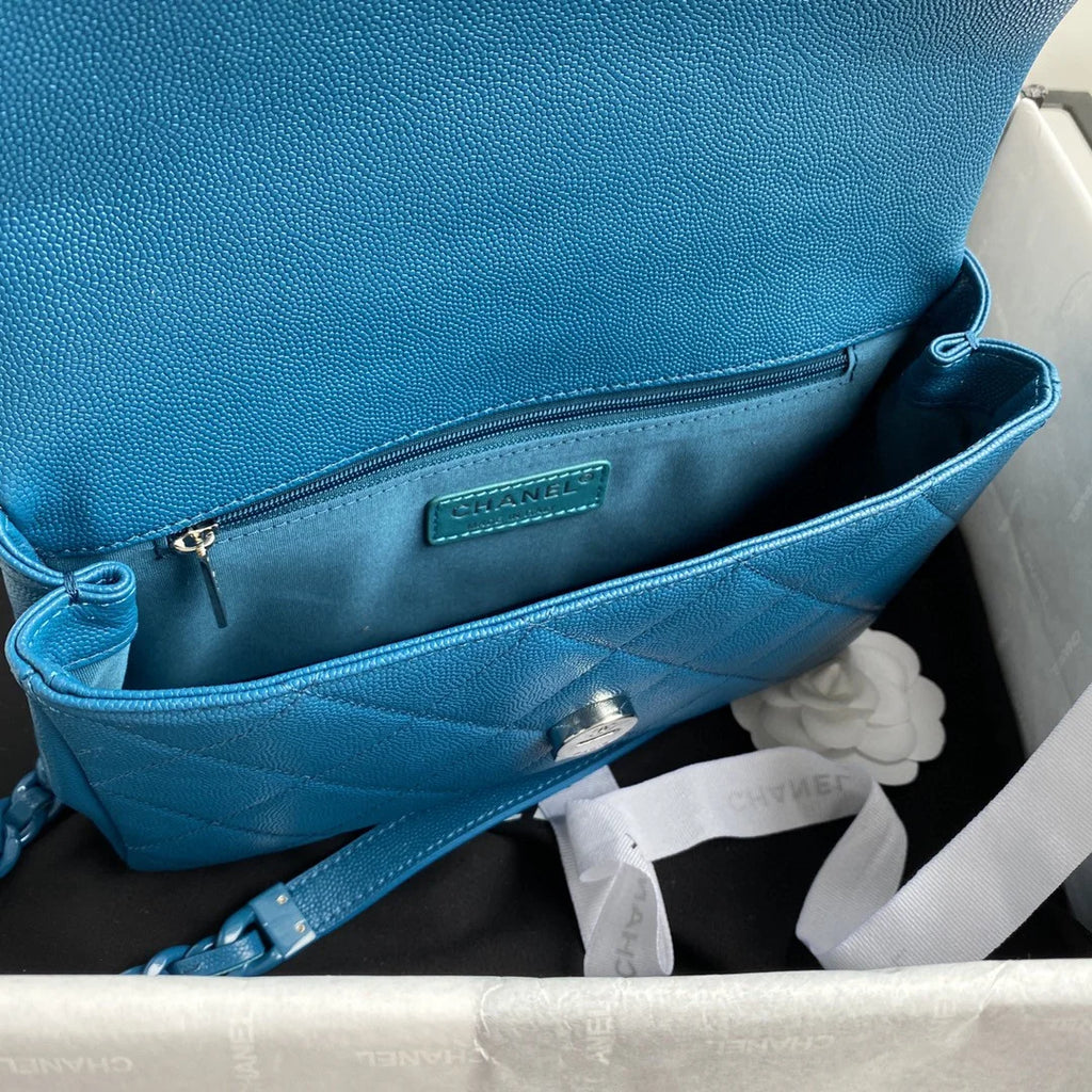 Blue Grained Leather Shoulder Bag U17801
