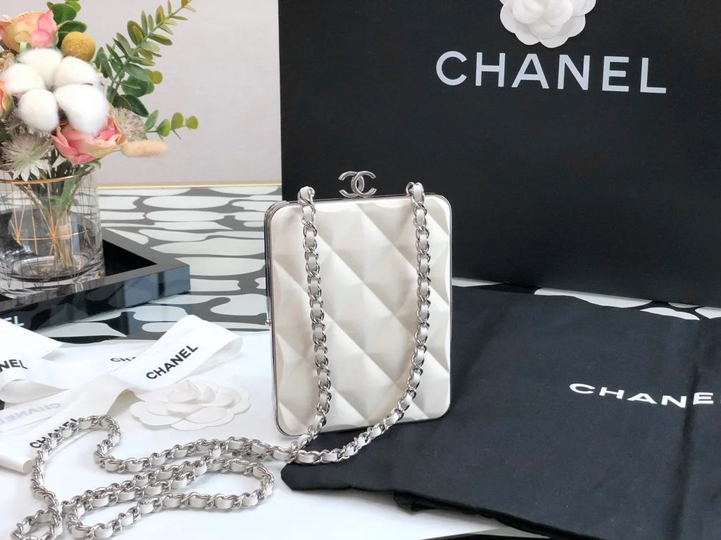 White Clutch Bag W818719